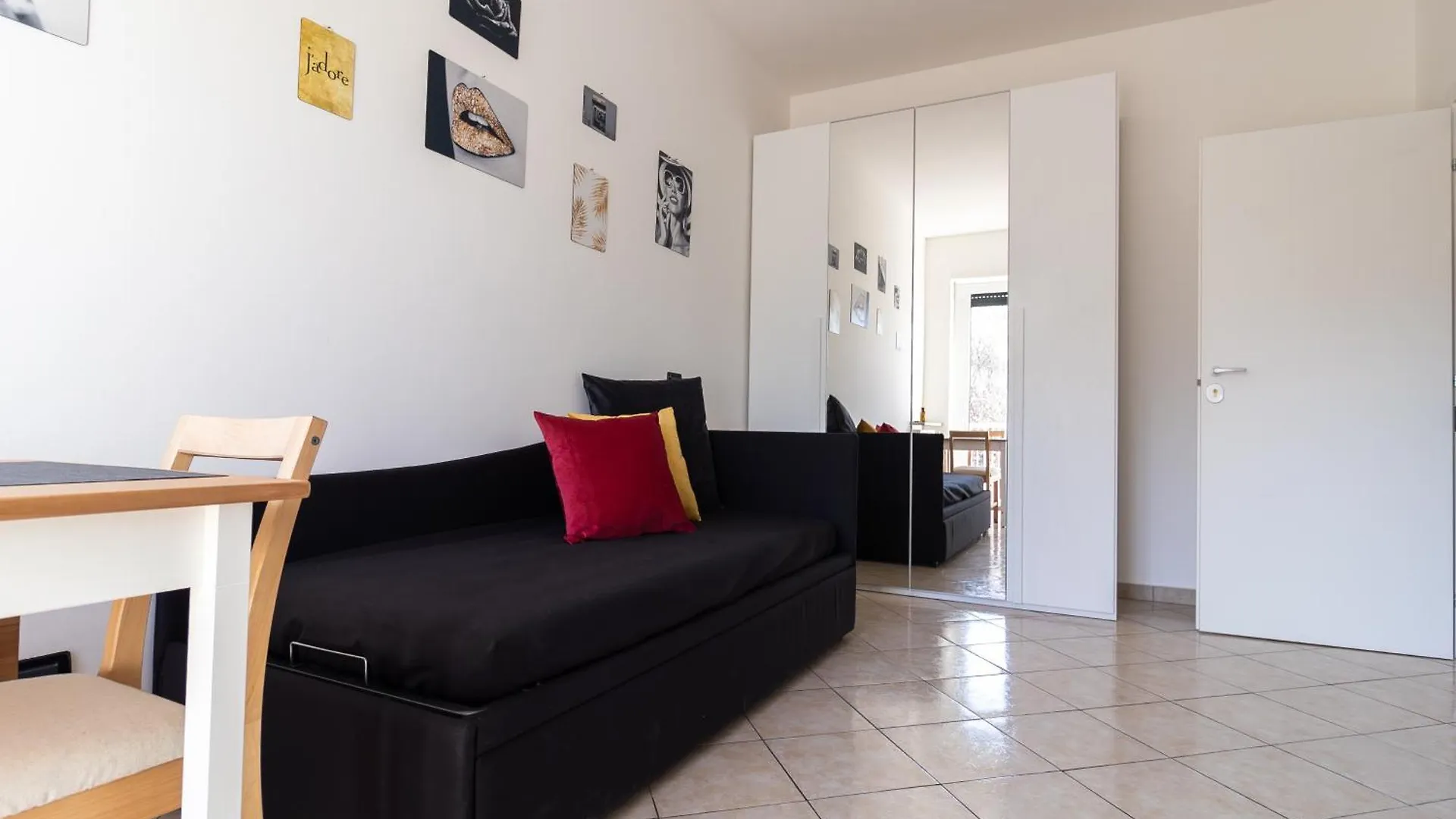 Abbiategrasso - Bocconi - 2 Camere Da Letto Milan Apartment